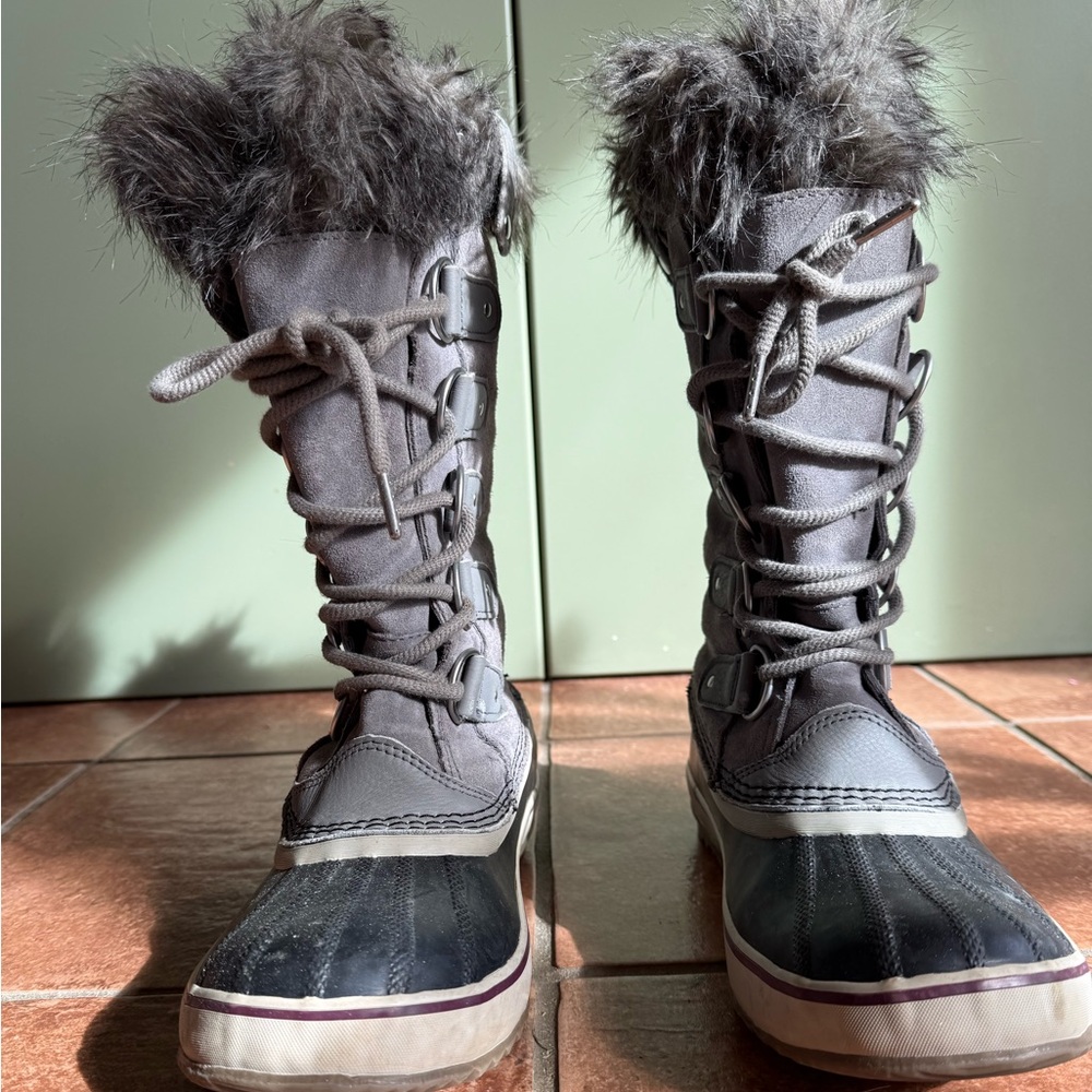 Sorel Joan of Arctic | Iconic Waterproof Winter Boots - Picture 2 of 5